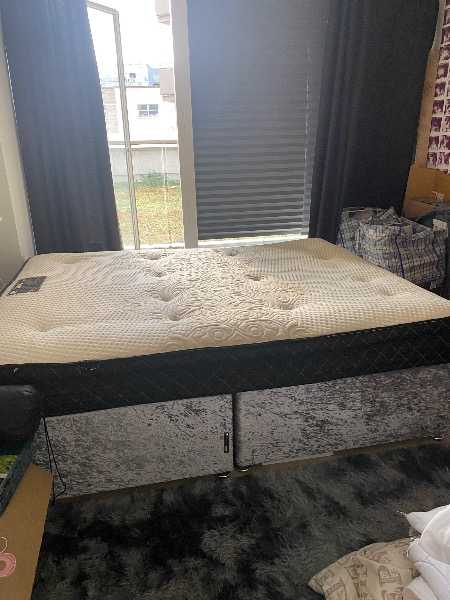 Kingsize bed free to collect