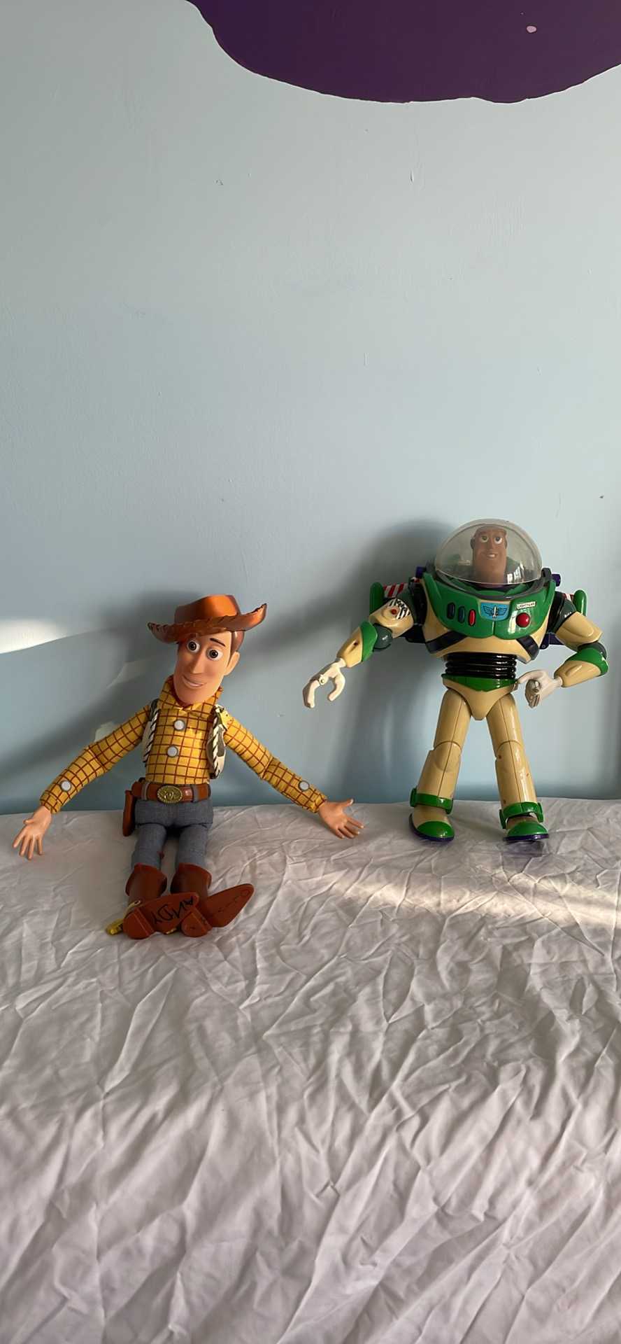 Buzz light year & Woody