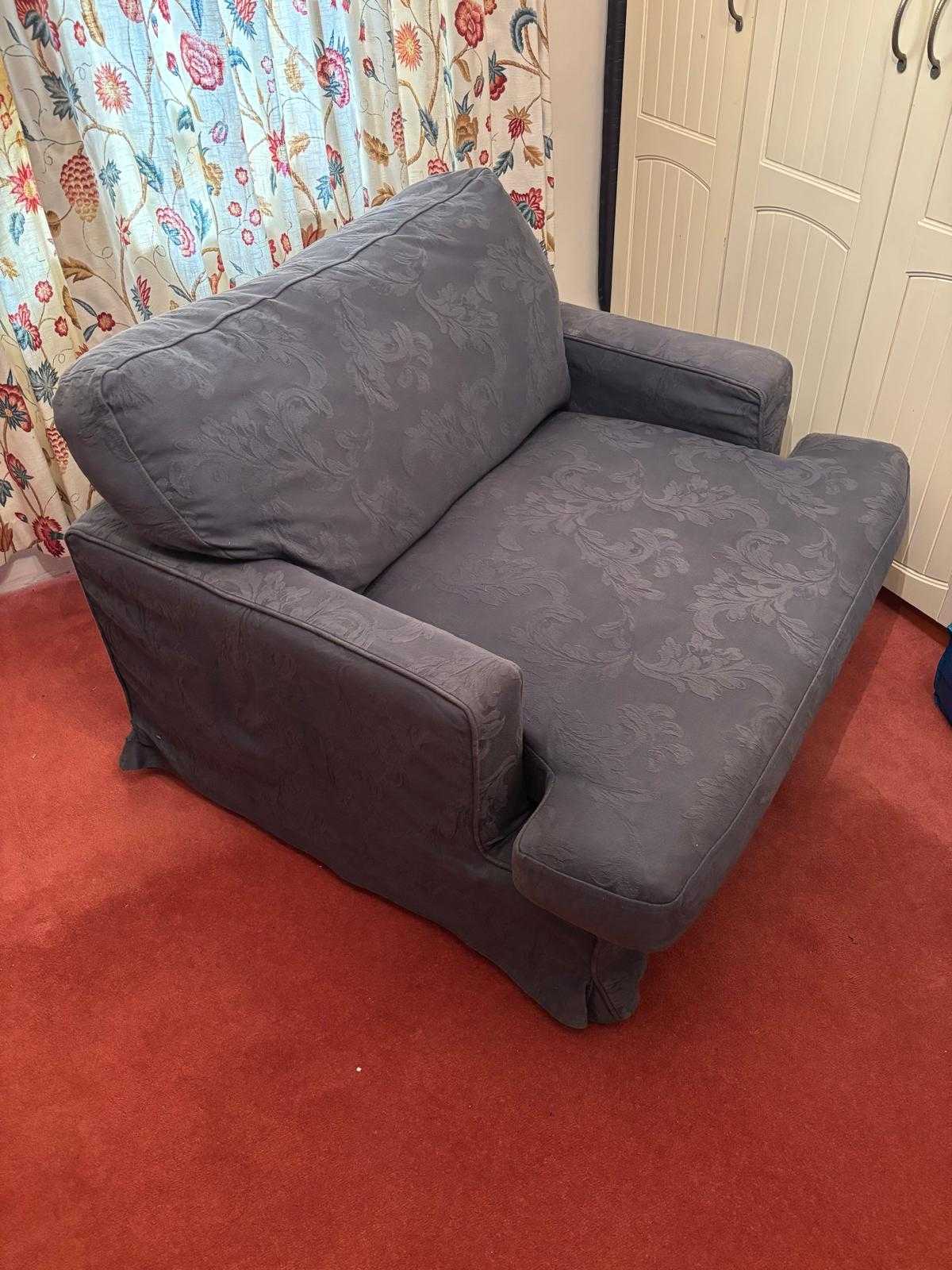 Arm chair