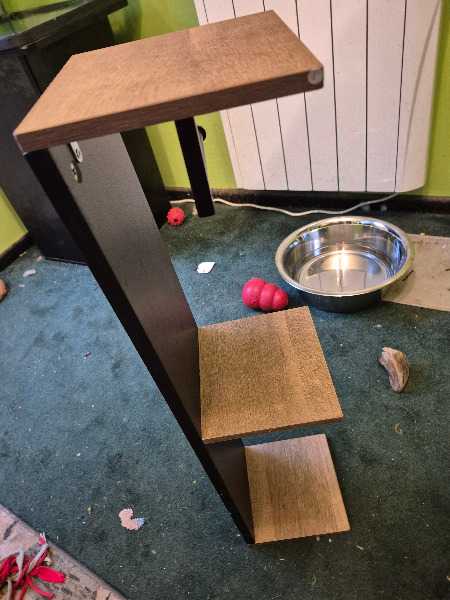 bathroom stand