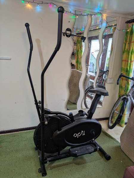 Cross trainer