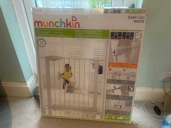 Baby/pet gate