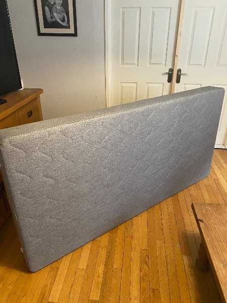 Single bed base