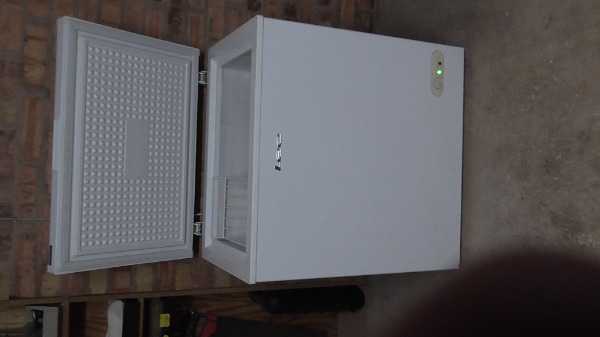 Lec Chest Freezer