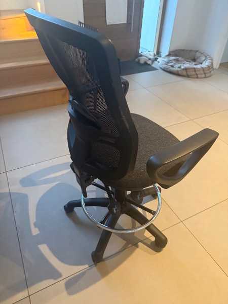Office swivel chair