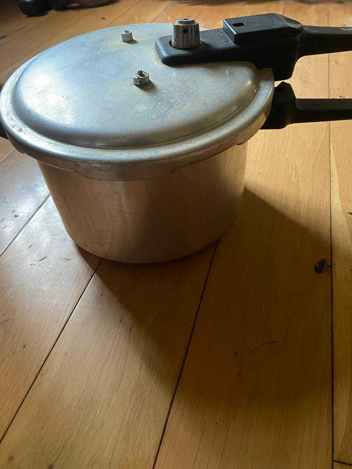 Pressure Cooker
