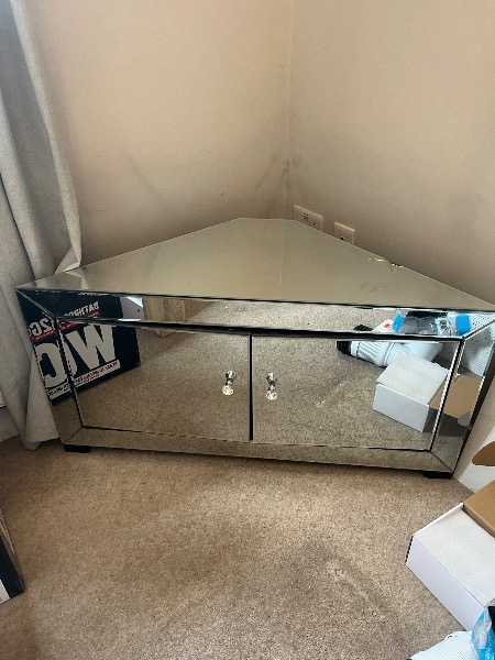 Tv corner cabinet