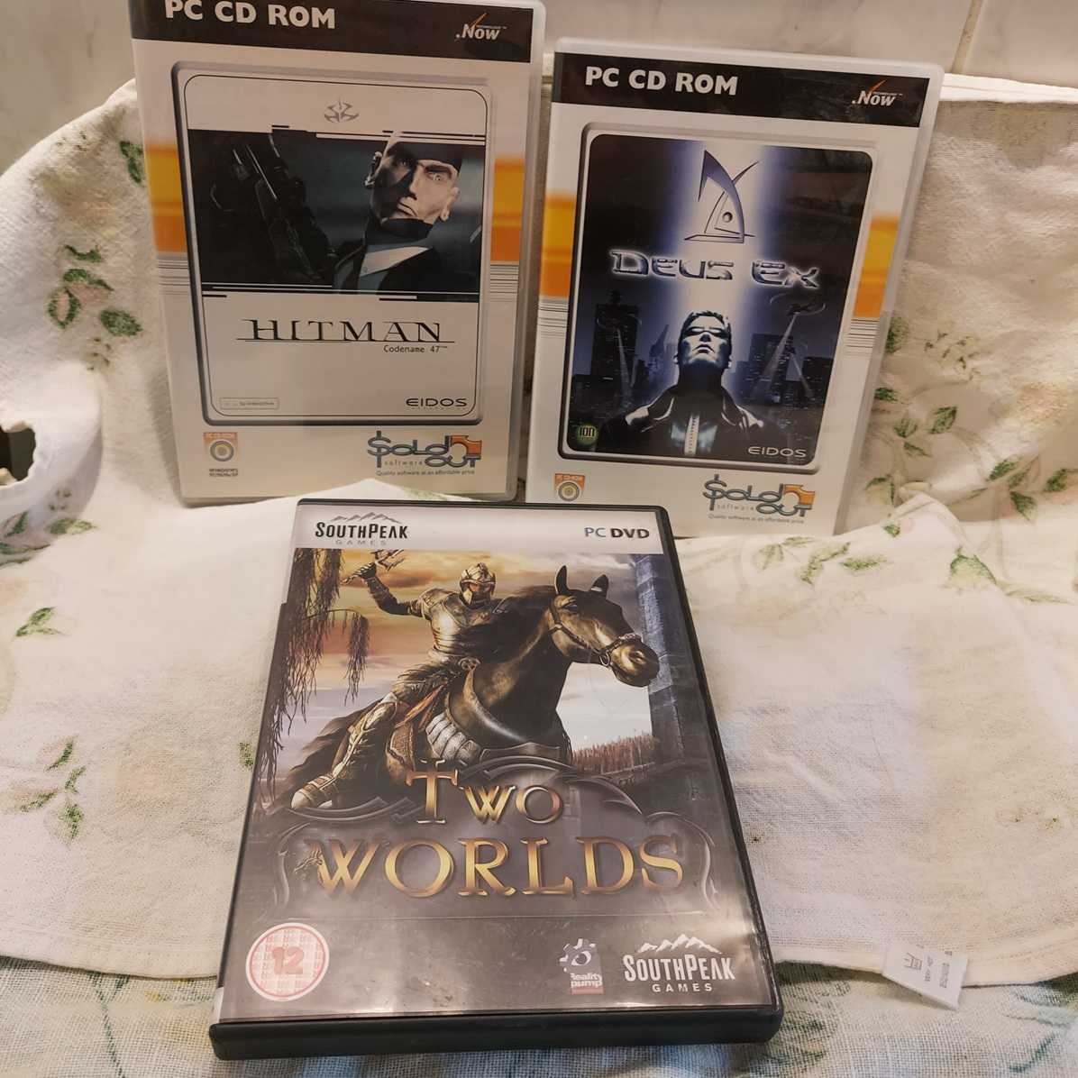3 games on CD/DVD