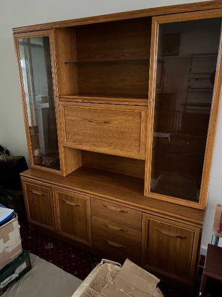 Wall unit