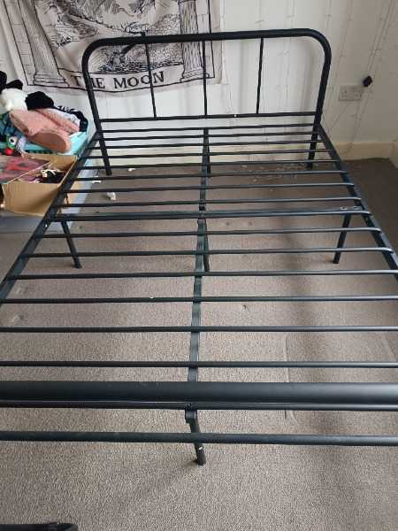 Double bed frame